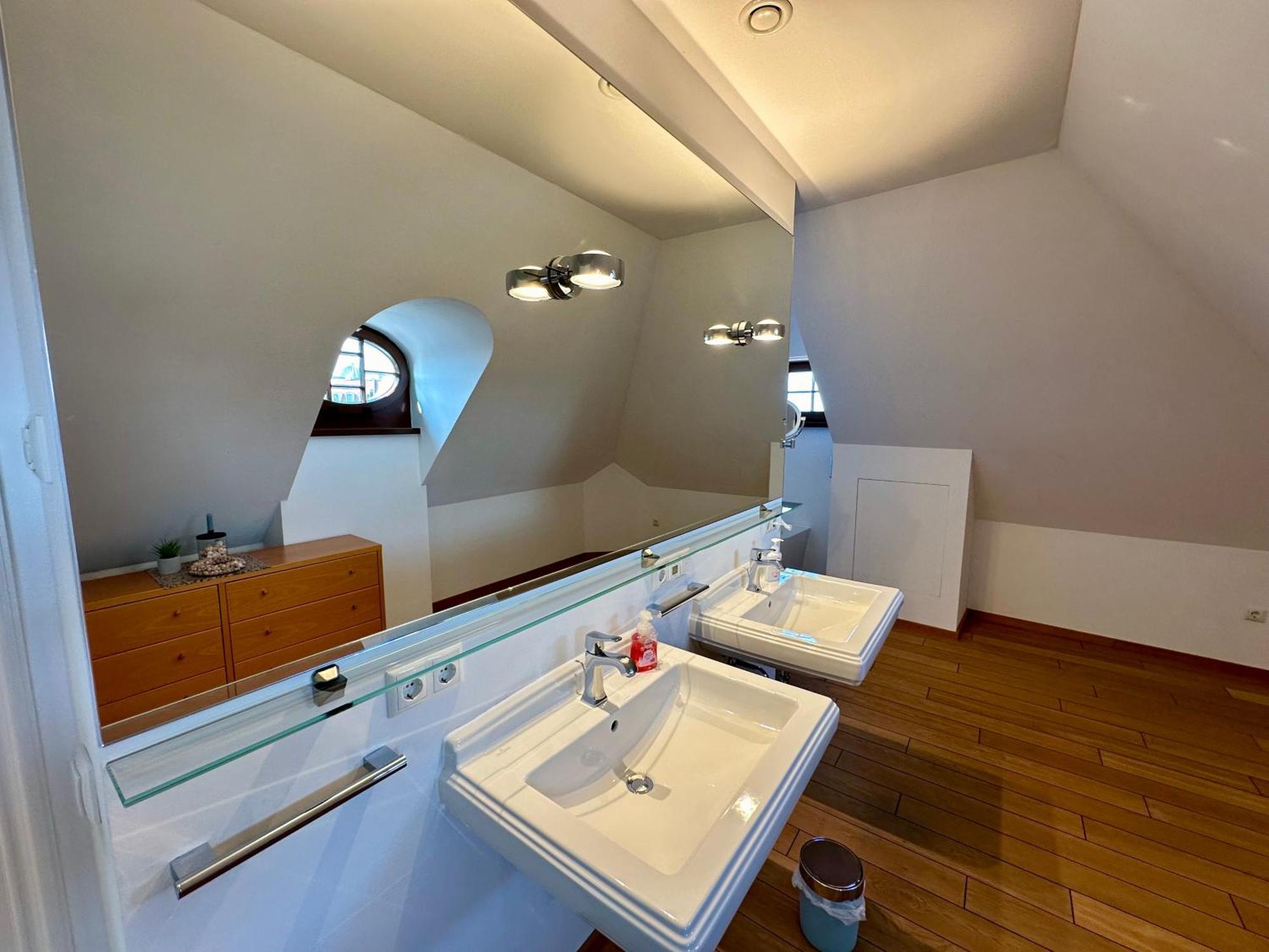 Luxus Suite Mit Einmaligem Blick Auf Die Frauenkirche Dresda Exterior foto